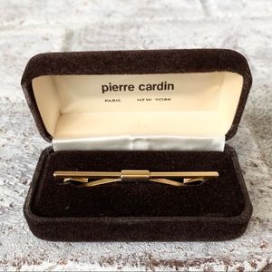Pierre Cardin Collar Bar